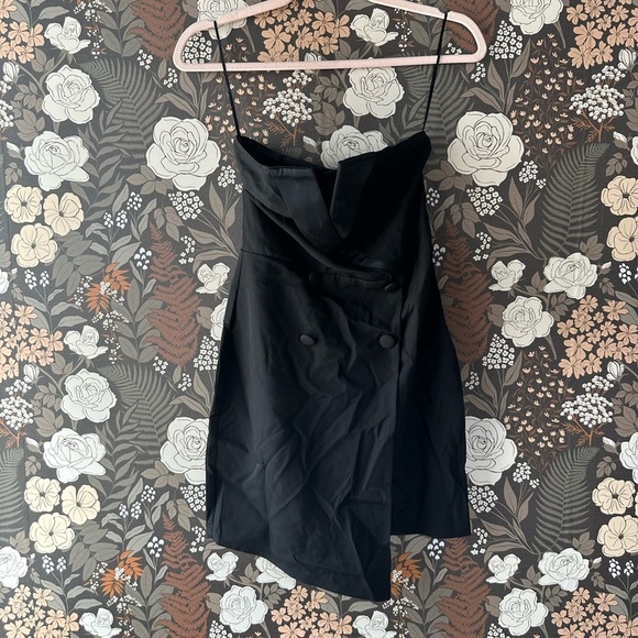 NWOT About Us Chrissy Mini Dress in black size small - Picture 5 of 5